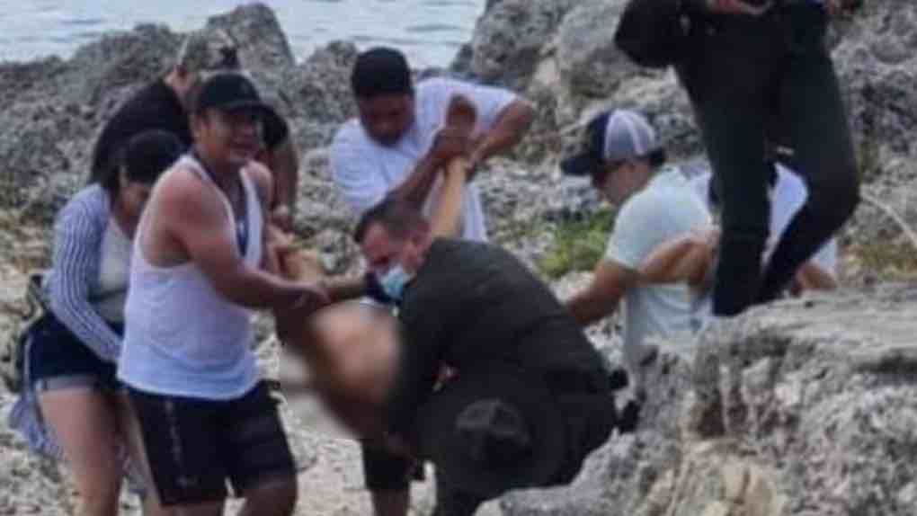 Un touriste mortellement attaqué par un requin au large d'une île